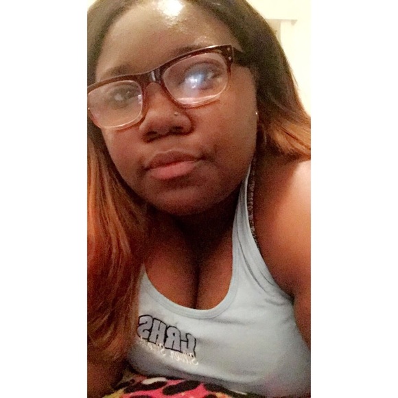 Profile Picture of Chatara Johnson (@tara_j13) on Poshmark