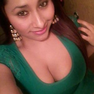 Profile Picture of Darla Decker (@DarlaDecker13) on Twitter