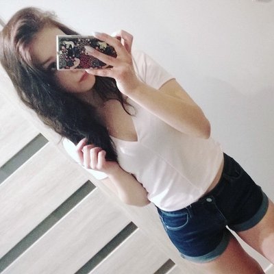 Profile Picture of Dominika Zonenberg (@Dziunix98) on Twitter