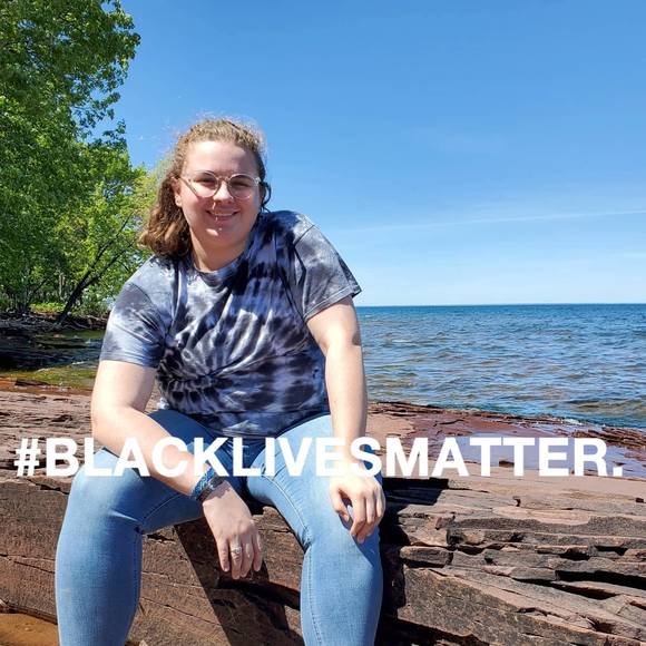 Profile Picture of Elizabeth Lavaque (@counsler2022) on Poshmark