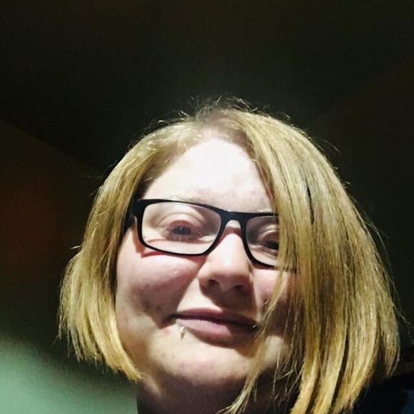 Profile Picture of Ammie Zerphey (@ammiezerphey) on Poshmark