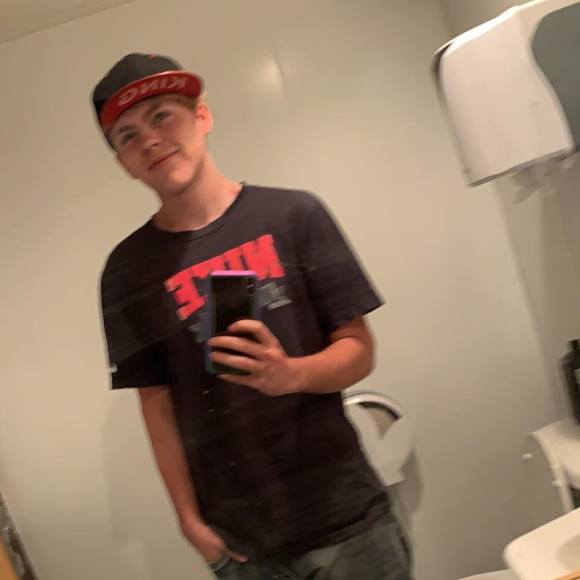 Profile Picture of Isaiah Huff (@isaiah_huff) on Poshmark