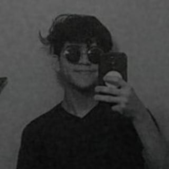 Profile Picture of Jimmy Lopez (@jimmy3002061120) on Poshmark
