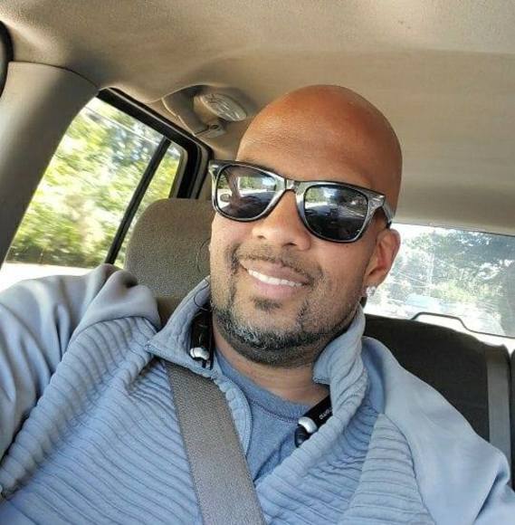 Profile Picture of Wesley Blake (@wesb1) on Poshmark