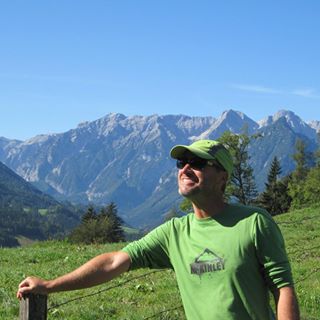 Robert Hüttmann - Facebook Profile Picture of Robert Hüttmann (@Robert-H&) on Facebook