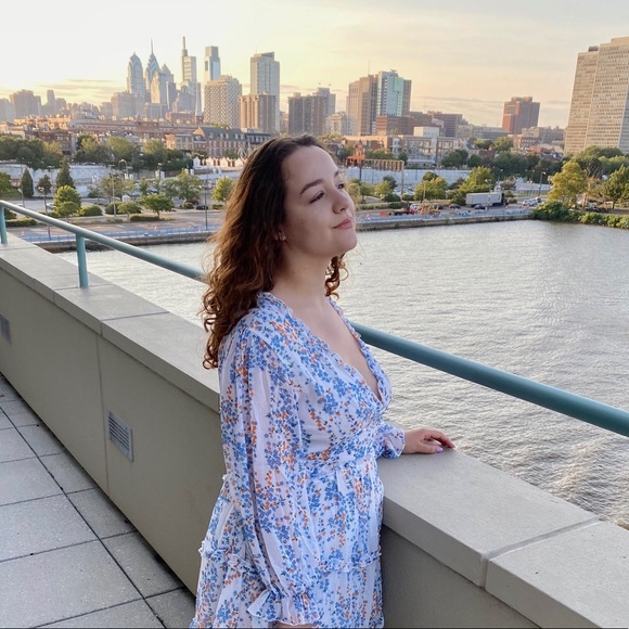 Profile Picture of Adelina Feeko (@aaf97) on Poshmark