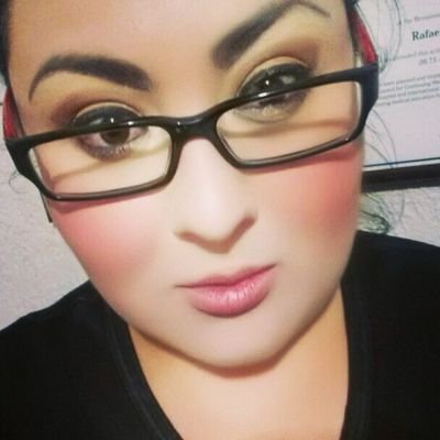 Profile Picture of Yvette Torres (@yvettetorres221) on Twitter