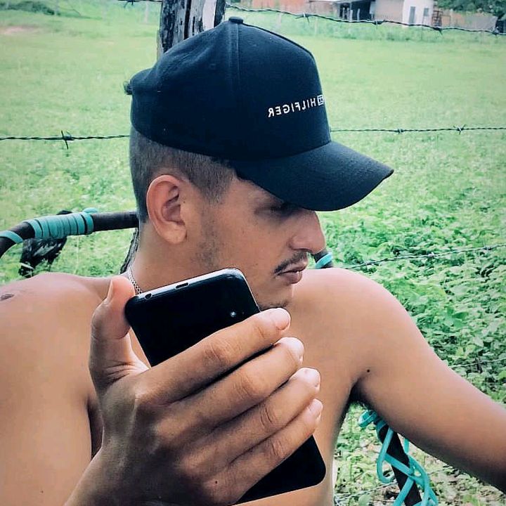 Profile Picture of Daniel🤙🏻 (@daniellfw) on Tiktok