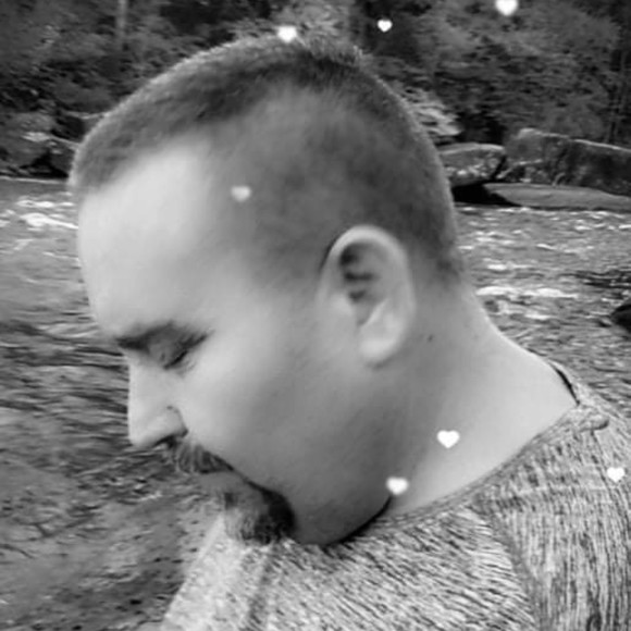 Profile Picture of Steven Morrison (@stevenmorrison9) on Poshmark