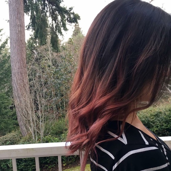 Profile Picture of Stephanie Williamson (@williamson1021) on Poshmark