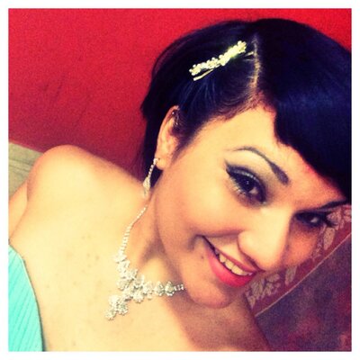 Carlaines Schmidt - Twitter Profile Picture of Carlaines Schmidt (@AthenaPUR) on Twitter