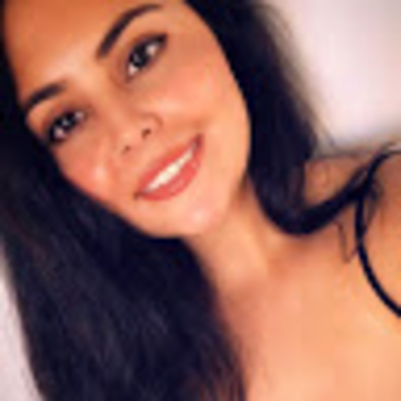 Profile Picture of Rosanna Ciardullo (@rciardullo) on Poshmark