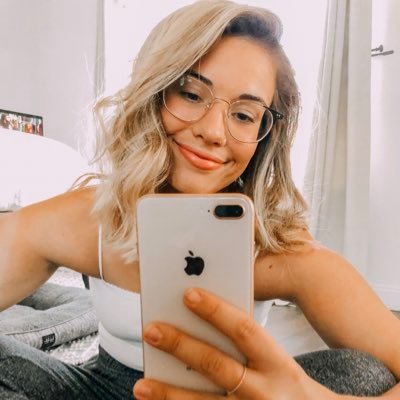 Profile Picture of April (@april_minter) on Twitter