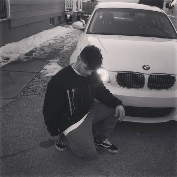 Profile Picture of Luis Koenigsegg (@5upreme) on Poshmark