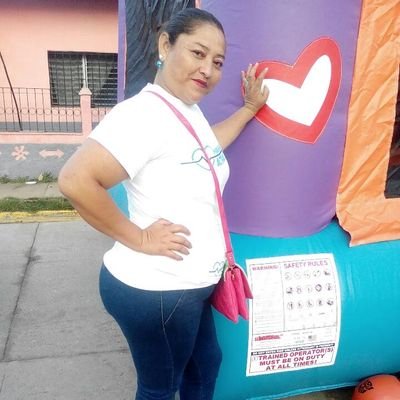 Profile Picture of Zoila Lopez (@zoilalopez475) on Twitter