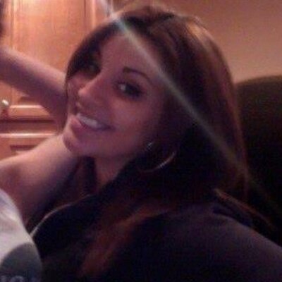 Profile Picture of Danielle Traver (@DaniT1389) on Twitter