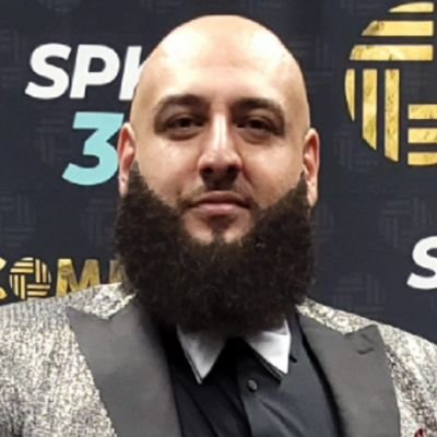 Profile Picture of 👑 King James Chavez 👑 (@KingJamesChavez) on Twitter