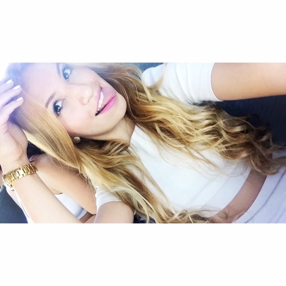Profile Picture of Stacy Alonso (@stacymacys) on Poshmark