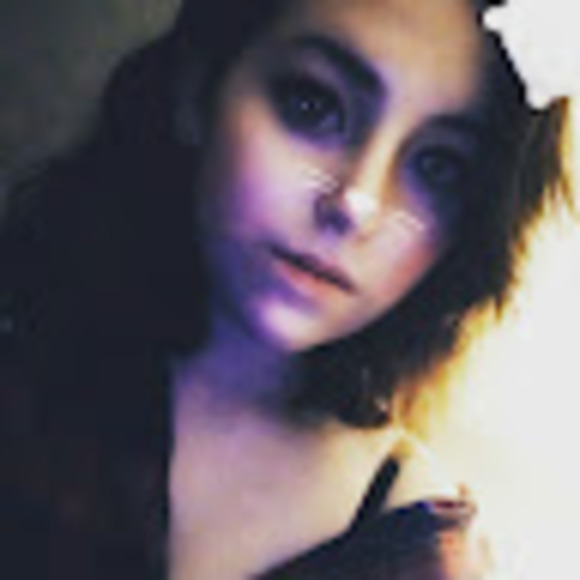 Profile Picture of Kassidy Kretchmann (@kassiekk99) on Poshmark