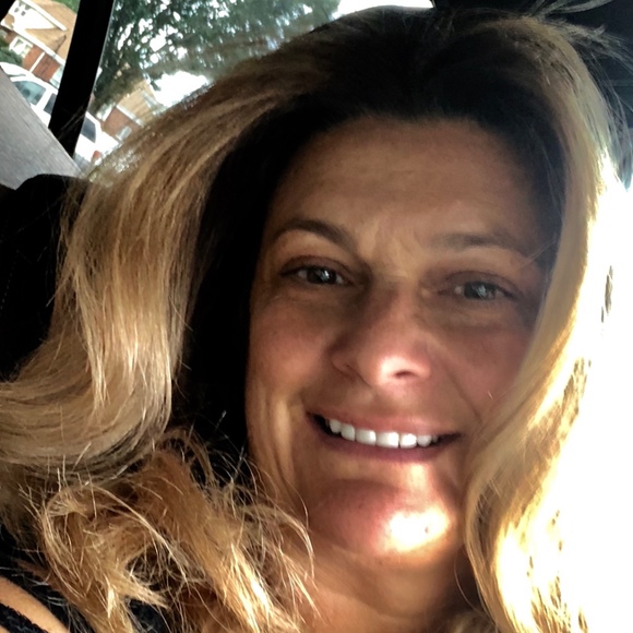 Profile Picture of Sylvia Scala (@shellyscala) on Poshmark