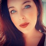 Profile Picture of Bonnie Hunter (@bonbonhun) on Instagram