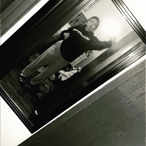 Kaylee Huddleston - Poshmark Profile Picture of Kaylee Huddleston (@kayleeannn406) on Poshmark