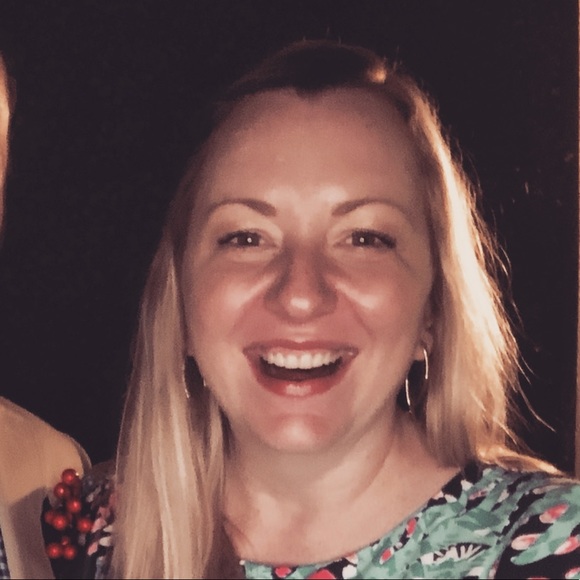 Profile Picture of Kate Eames (@katee43011) on Poshmark