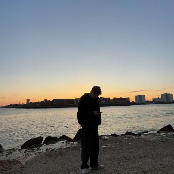 Profile Picture of Erik (@er1k7.00) on Tiktok