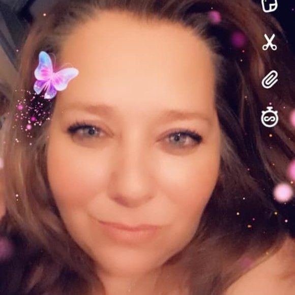 Profile Picture of Melissa Hecox (@missy24769) on Poshmark