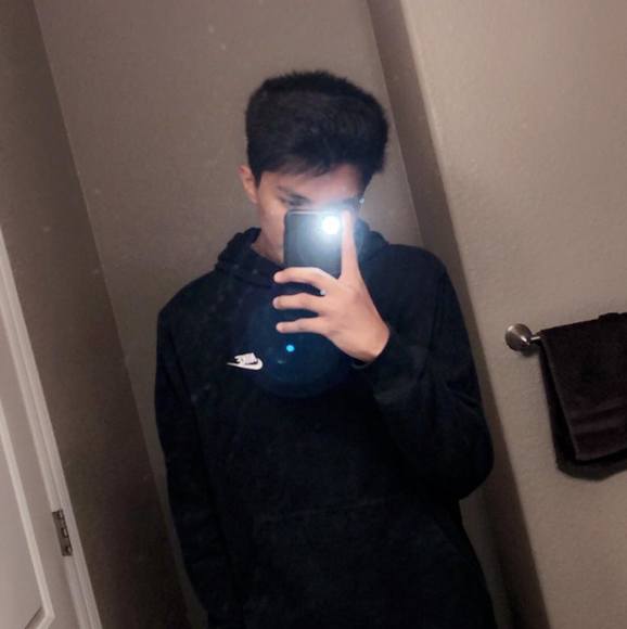 Profile Picture of Kainen Wilson (@bigdaddy678) on Poshmark