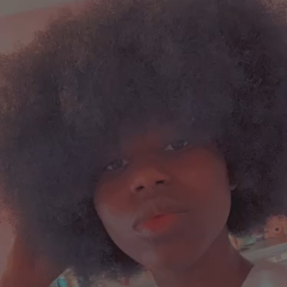 Profile Picture of Chasitee Wilson (@chasitee_wilson) on Poshmark