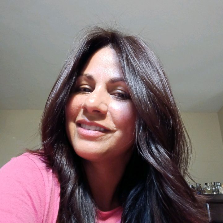 Profile Picture of janetparrilla (@janetparrilla) on Tiktok