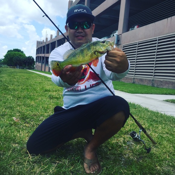 Profile Picture of Jason Kuoy (@kuoy01) on Poshmark