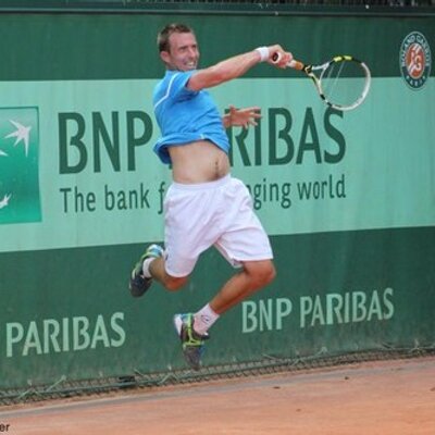 Profile Picture of Charles Roche (@ch_roche) on Twitter