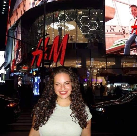 Phillimena Lorrinne - Poshmark Profile Picture of Phillimena Lorrinne (@phillimena) on Poshmark