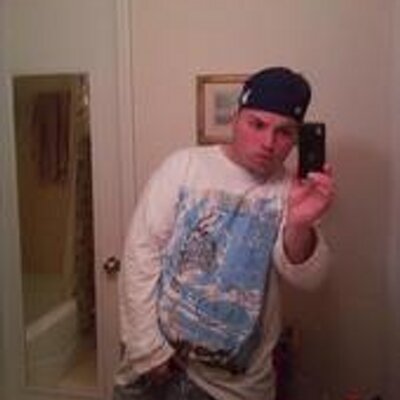 Profile Picture of MIKE BLANTON (@PRETTBOIICON) on Twitter