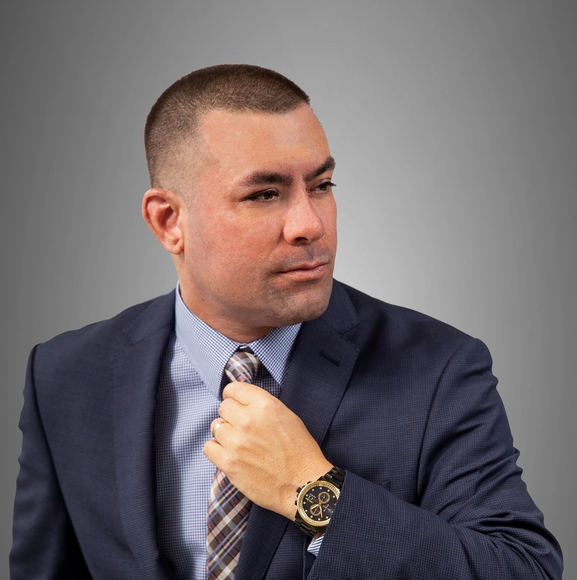 Profile Picture of Justin Malonson (@justinmalonson) on Poshmark