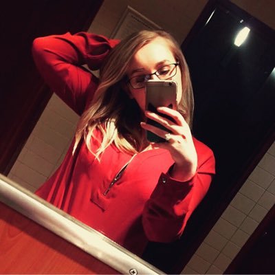 Profile Picture of Jenny Beckett (@jen_jen_b96) on Twitter