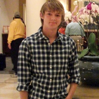 Profile Picture of Tom Wolter (@teejwolly) on Twitter