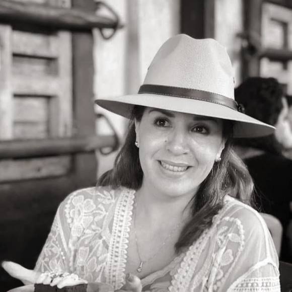 Profile Picture of Kenya Mancillas (@kenya2616) on Poshmark