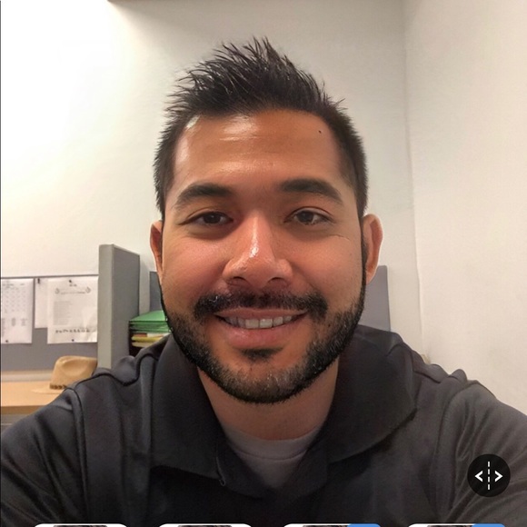 Profile Picture of Alex Thach (@oishiibento9) on Poshmark