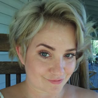 Profile Picture of Crystal Olson (@crystalcolson) on Instagram