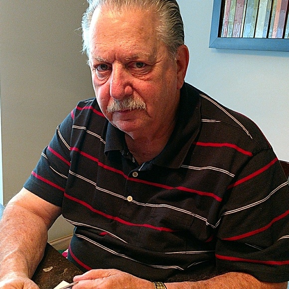 Profile Picture of Paul Aronson (@budgedad) on Poshmark