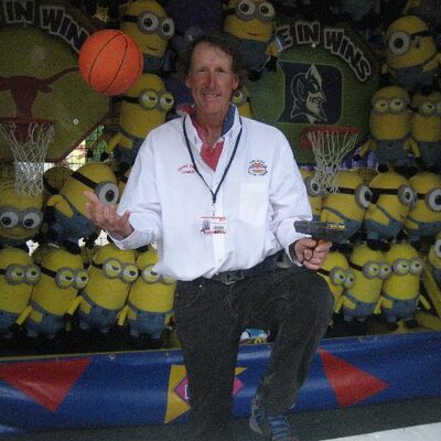 Profile Picture of Michael Sean Comerford (@mikecomerford) on Twitter