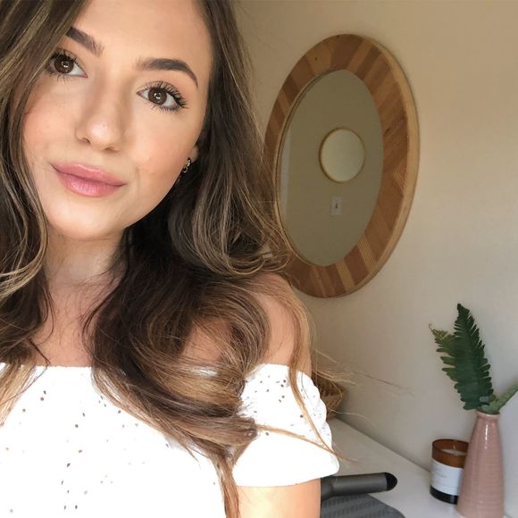 Profile Picture of Cassandra Valerio (@cassandravaleri) on Poshmark