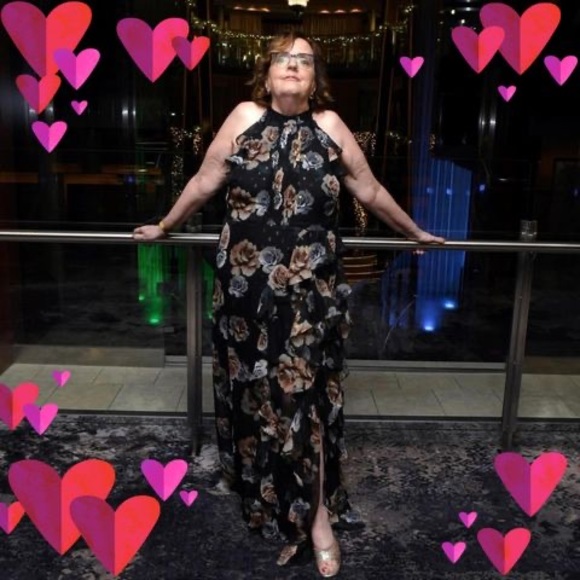 Profile Picture of Donna Turkington (@donnaturkington) on Poshmark