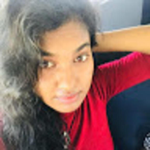 Profile Picture of Dolly Daniel (@dollydaniel896) on Poshmark