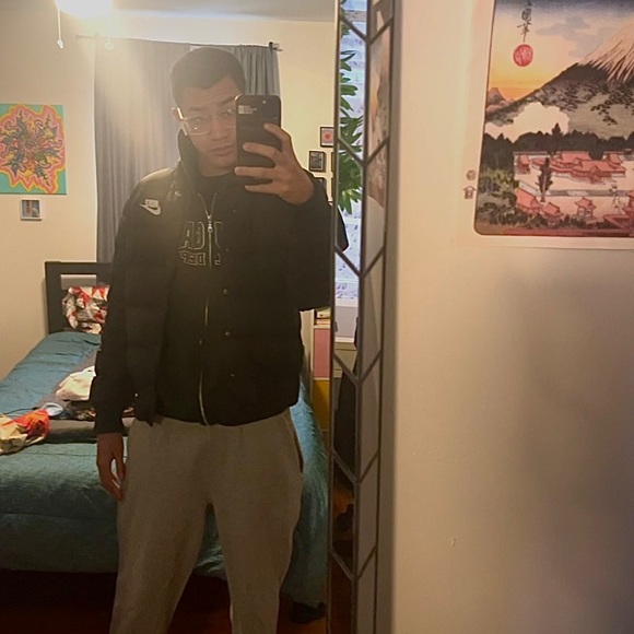 Profile Picture of Joshua Simmons (@joshua_simmonss) on Poshmark