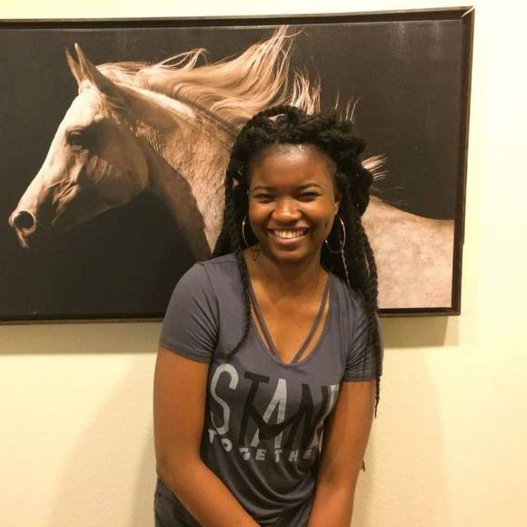 Profile Picture of Tolulope Olutimehin (@tolulope1311) on Poshmark