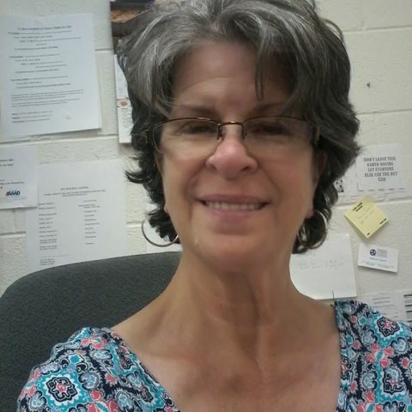 Profile Picture of Nancy Jenkins (@guuchi_gurl) on Poshmark